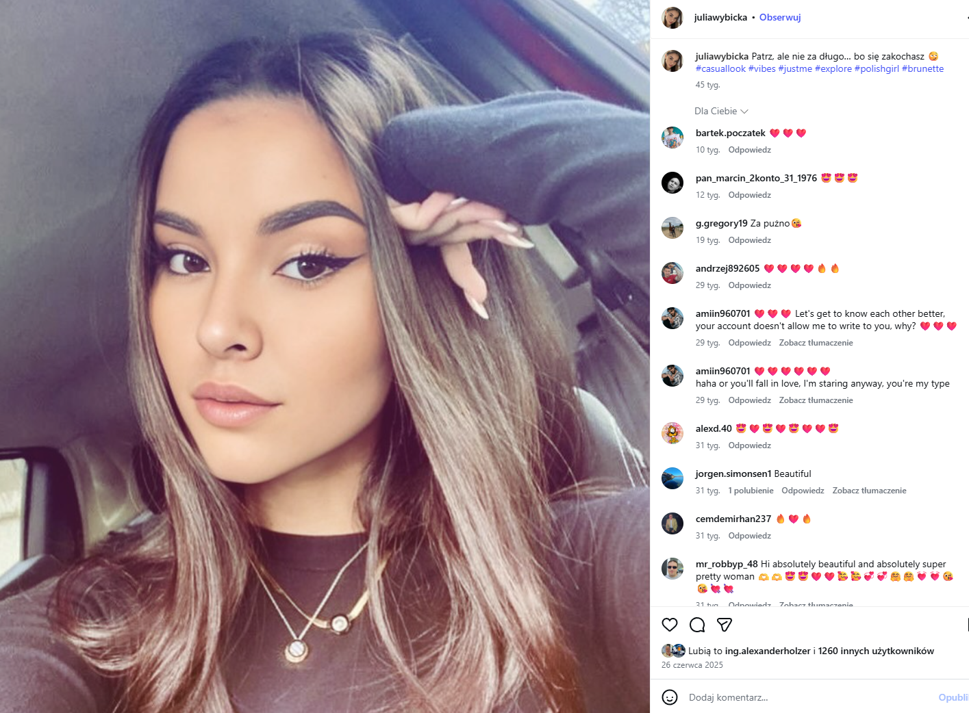 Klon Julia - selfie z komentarzami od facetów